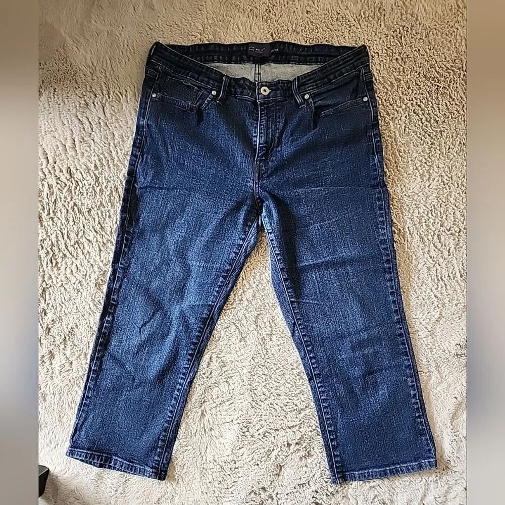 Levi's Demi Curve Classic Straight Leg Jeans Women's 16/33 Blue Mid Rise SHORT